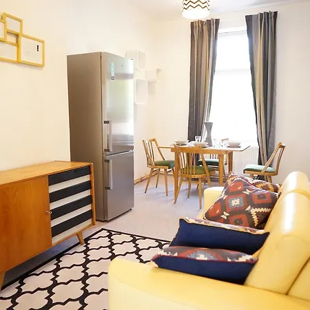 Kubist Style Private Hostel *